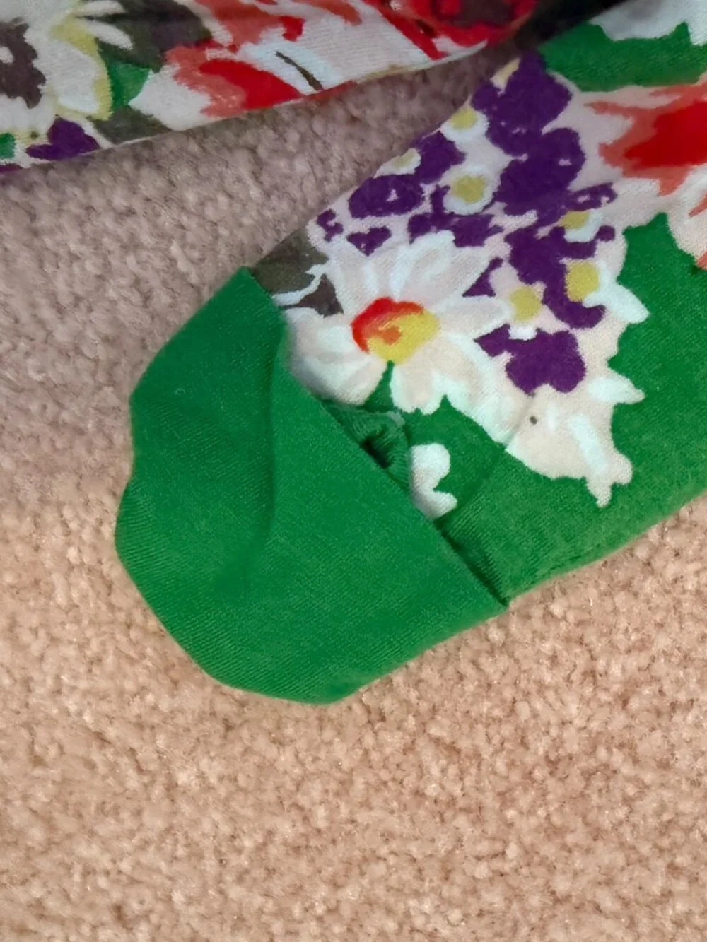 Baby Nay Newborn Gown and Cap Elastic Bottom Hand covers Green Floral